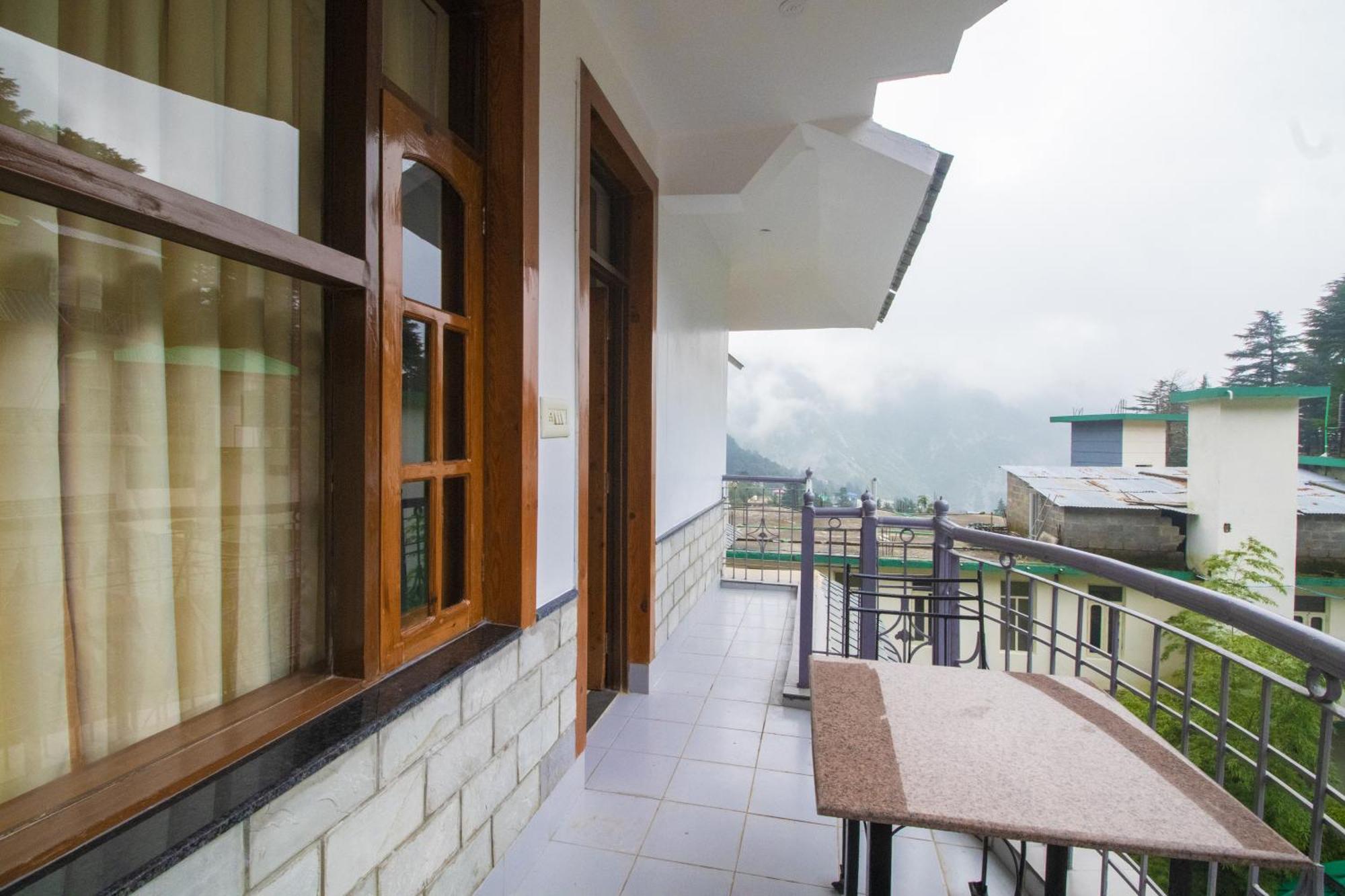 Wow Stayz2 Hotel The Lodge Dharamshala Exterior photo
