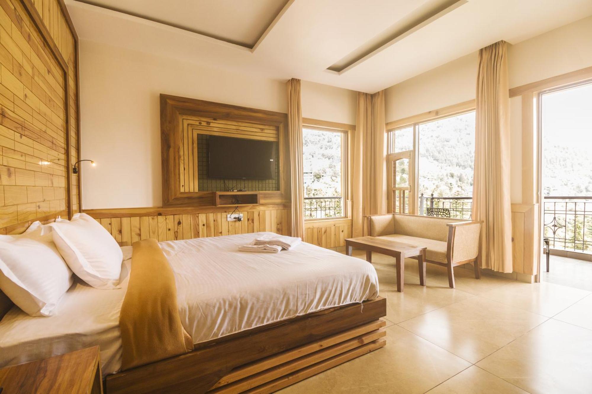 Wow Stayz2 Hotel The Lodge Dharamshala Exterior photo
